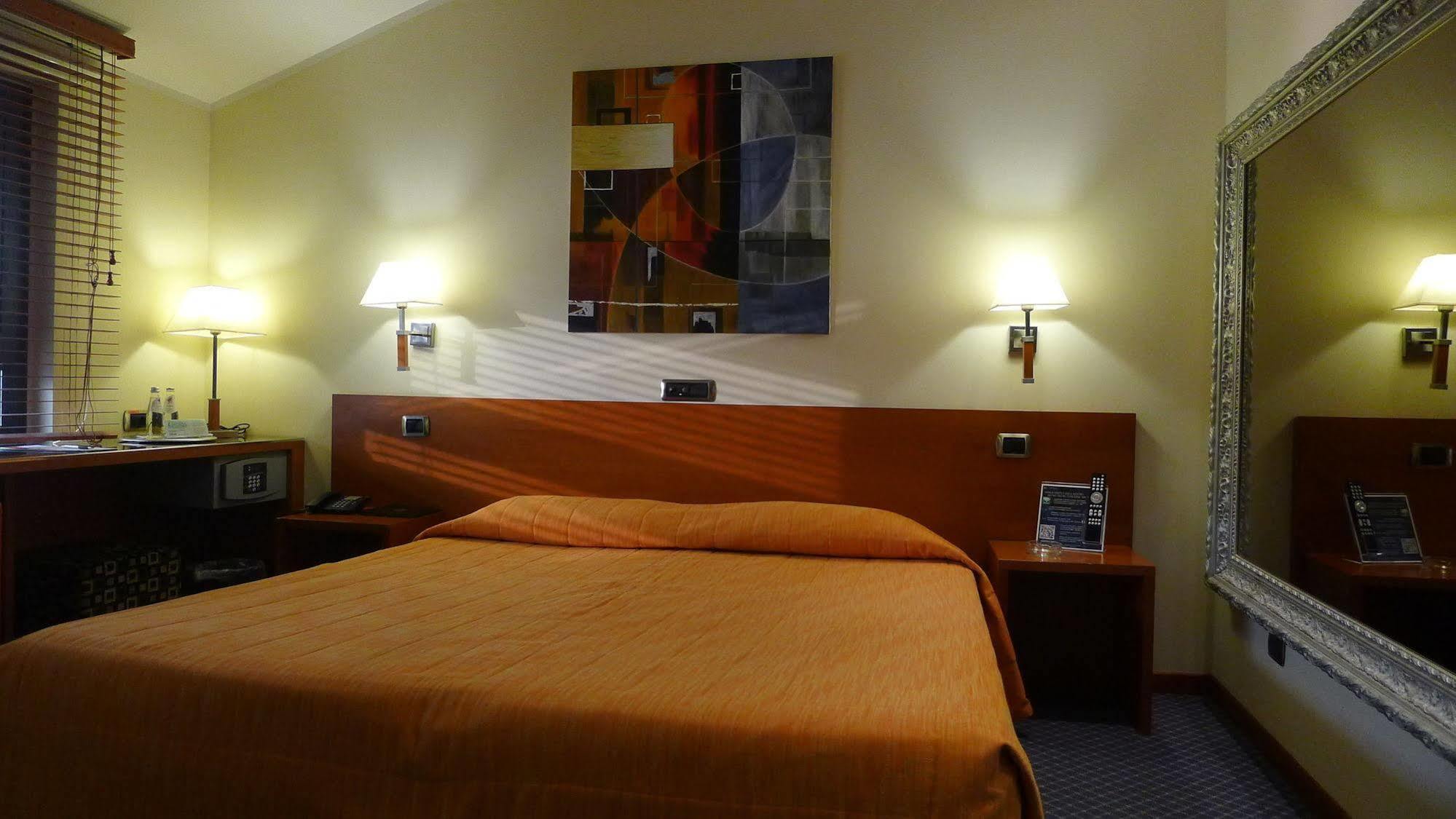 Hotel Motel K Casei Gerola Extérieur photo